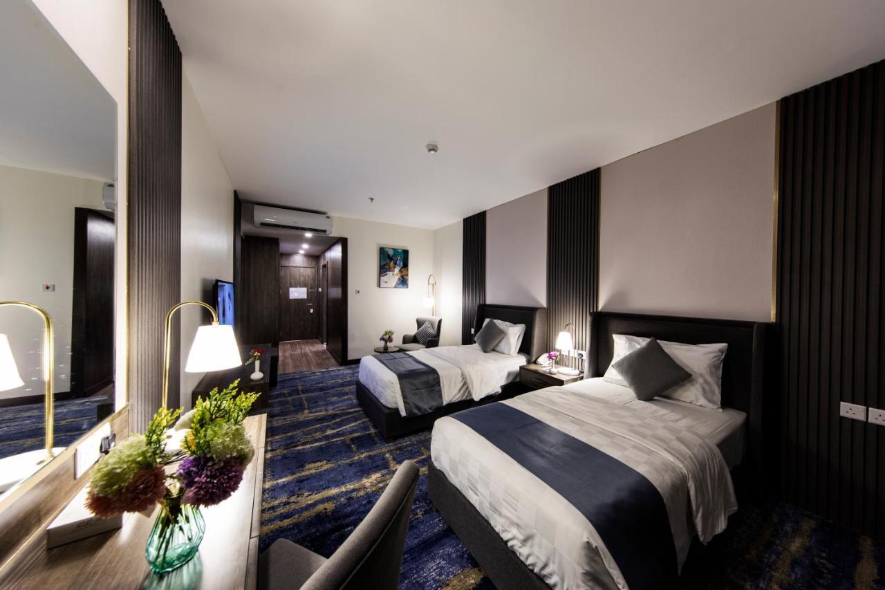 Lily Hotel Suite Hofuf ภายนอก รูปภาพ