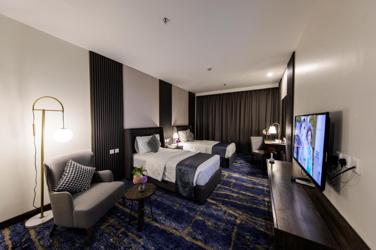 Lily Hotel Suite Hofuf ภายนอก รูปภาพ