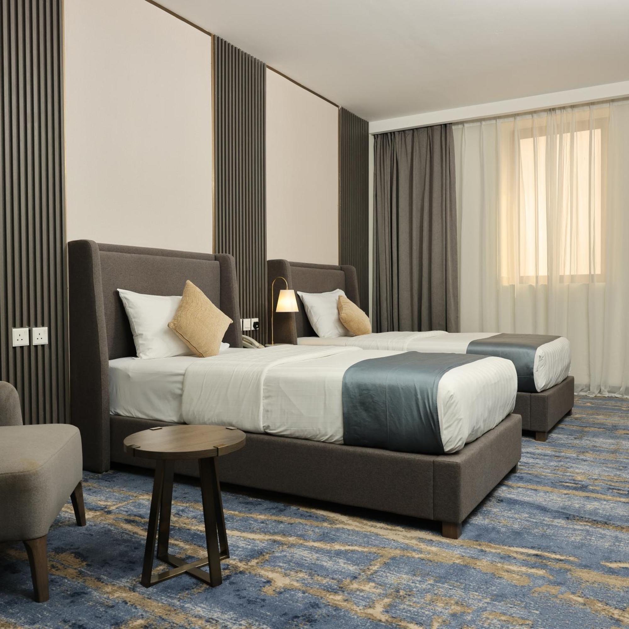 Lily Hotel Suite Hofuf ภายนอก รูปภาพ